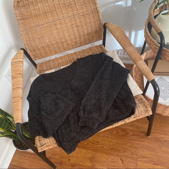 Charcoal grey sweater - Picture 4 of 4